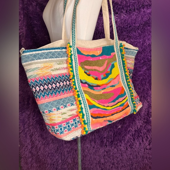 America & beyond Colorful Striped Tote Bag - Picture 2 of 9